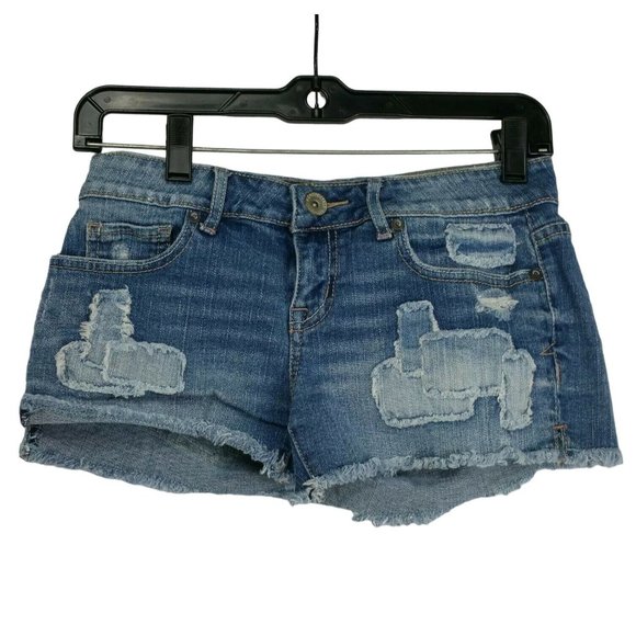 Aeropostale Distressed Ripped Raw Hem Jean Shorts Juniors Size 1/2 Denim - Picture 3 of 8